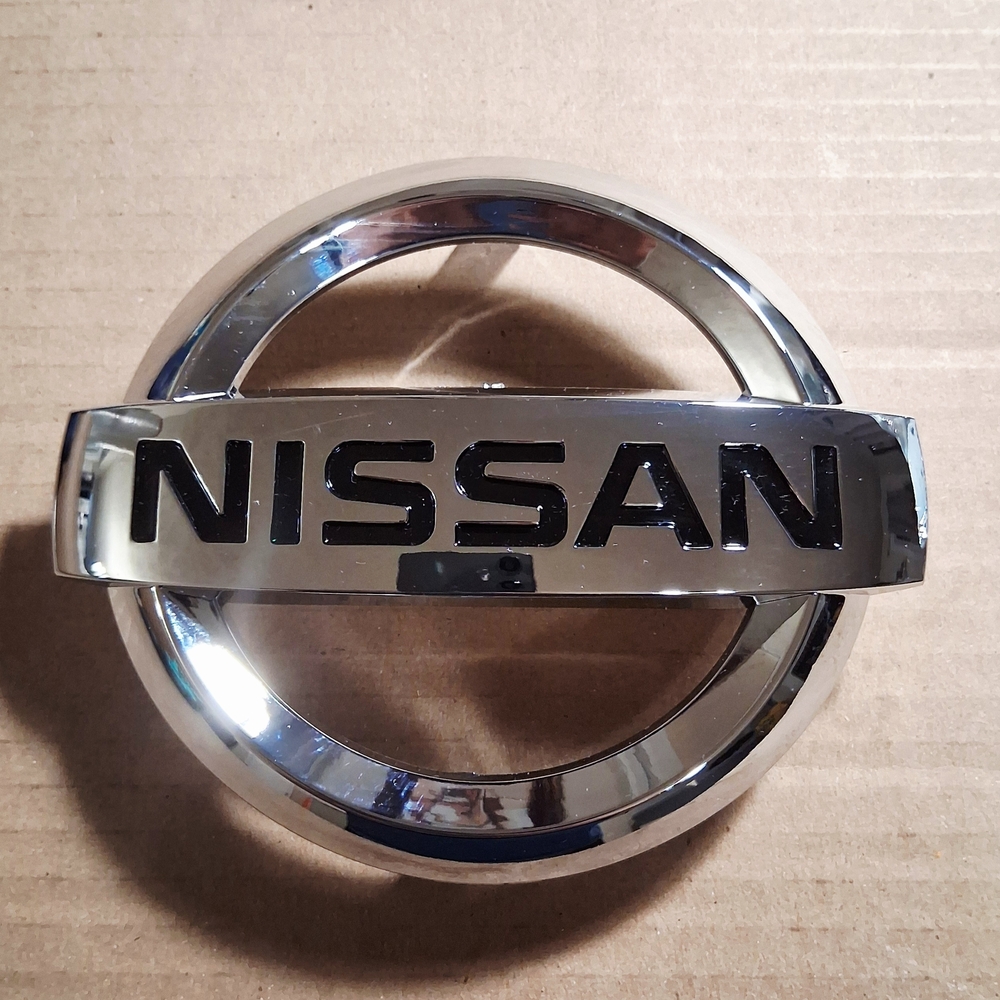 Nissan Front Emblem